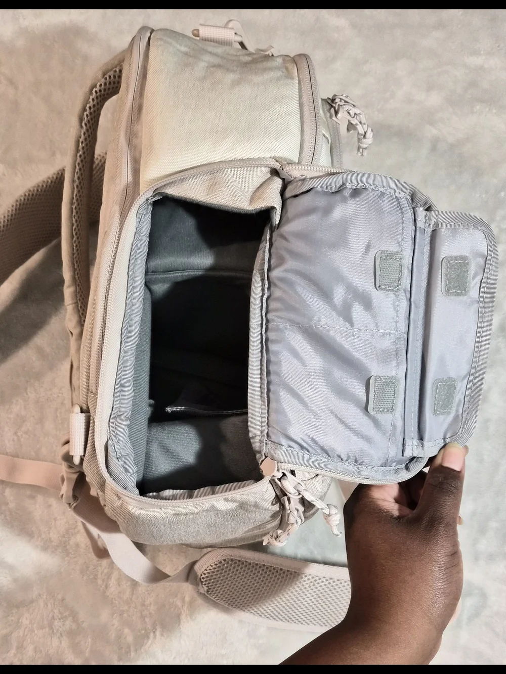 BAGSMART NWT Camera Backpack Photography Bag w/ Crossbody Strap Beige